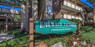 Emerald Victoria Apartments Gallery 10