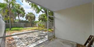 808 SW 12th Ct Gallery 28