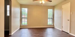 NOW AVAILABLE... 3-Bedroom 2-Bathroom Townhome in Capital Heights! Gallery 13