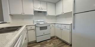 Summer Brook Apartments Gallery 30