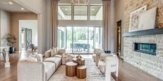 1410 Burgundy Gallery 5