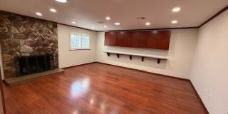 4 bedroom 2 1/2 bath  Home Gallery 14