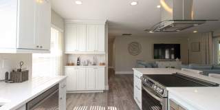 ** ROYAL HARBOR 2/2 REMODELED TOP TO BOTTON BEAUTY READY FOR SEASON ** BRING YOUR OWN BOAT ** GULF OF MEXICO ACCESS ** Gallery 23