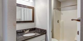 Summer Creek Apartments Gallery 15