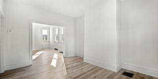 Stunning 3 bedroom home in Carrick available August 1! Gallery 16