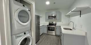 306 W Franklin Gallery 28