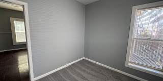 Near Eastside 3 Bedroom 2 Bath with Central air Gallery 11