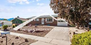Spacious Ranch Home with Finished Basement, 1 Car Garage and Fully Fenced Backyard Gallery 1