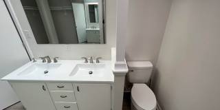 Room in 6 Bedroom Home at Henslowe Dr Gallery 51