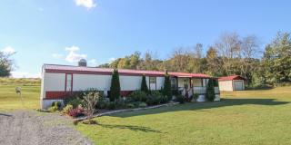 Nice Home with Country Setting! Gallery 1