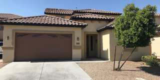 Exquisite Chandler 4 bed 3 bath home with Community Pool!! Gallery 1