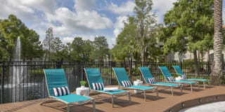 Lake's Edge Apartments Gallery 44