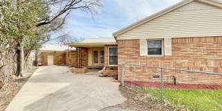 Price Drop!  Viewable Now!  Small Pets Accepted! Gallery 7