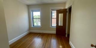 Charming 3 Bedroom-No Broker Fee Gallery 6