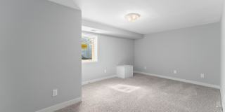 1110 S Main Ave Gallery 26