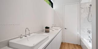 2984 Coconut Ave Gallery 28