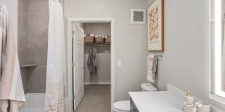 Alta Uptown Gallery 30