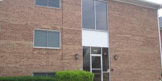 738 N WAKEFIELD Street Gallery 1