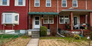 Charming 2 Bedroom Townhome in Dundalk! Gallery 1
