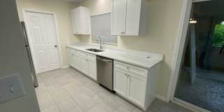 Clean two bedroom two bath with Office and porch Gallery 1