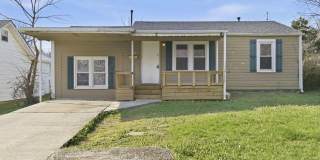 3 Bedroom | 1 Bathroom Home | PET FRIENDLY! Gallery 1