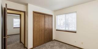 Super cute, 2 story townhome in West Ames Gallery 14
