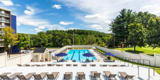 The Green at 9&90 Gallery 33