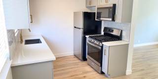 2604-2606 S Aviation Blvd Gallery 1