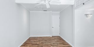 4431 Ocean Boulevard Gallery 22