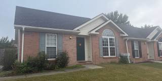 Large 2 Bedroom,2 Bath with fenced yard Gallery 1
