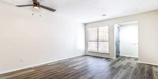 916 NE Tortoise Dr Gallery 10