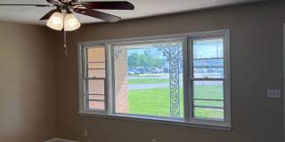 3 bedroom Home in Southeast Springfield Gallery 4