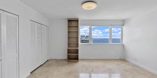 3000 Holiday Drive Gallery 20