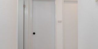 BEAUTIFUL 4 Bed 3 Bath unit Gallery 22