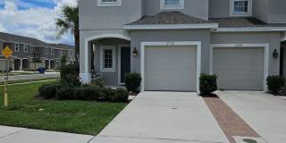 Beautiful, fully furnished, 3 bedroom townhome for rent in The Townhomes at River Landing! Gallery 1