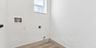 724 Ellwood Avenue Gallery 27