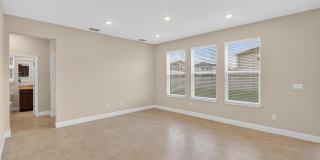 2546 WARREN ACRES Boulevard Gallery 18