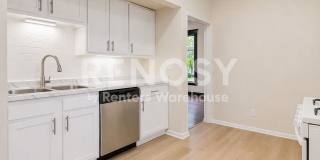 2BD/1BA Duplex in Minneapolis Available Now! Gallery 21