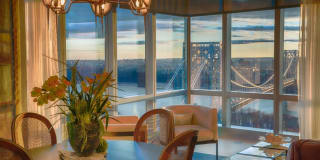 The Modern Gallery 15