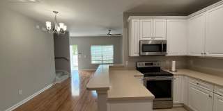 Move in Ready Three Bedroom Townhome in West Ashley Gallery 6