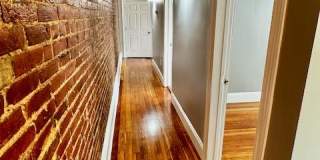 33 Adamson St. Gallery 10