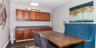 Kensington Club Gallery 7