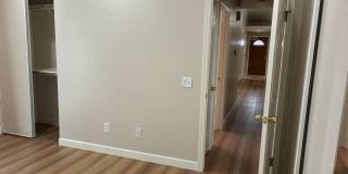 3 Bedrooms with big backyard Gallery 30