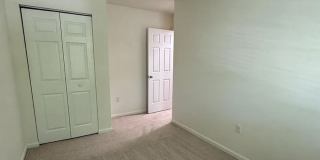 723 Hemlock Street - 1 Gallery 17
