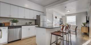 Metro at Fireclay Gallery 29