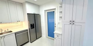 105-107 NE 30th Ct Gallery 8