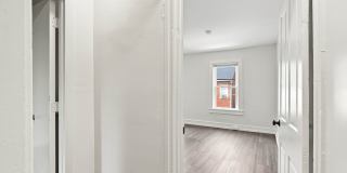 3 Bed, 1 Bath Available Now! Gallery 21