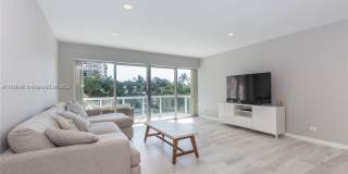 2451 Brickell Bay Drive Gallery 13