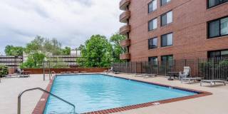 Nice One Bed + One Bath in Luxury Secure Doorman Bldg Gallery 18