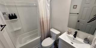 704 N Duluth Ave Gallery 3